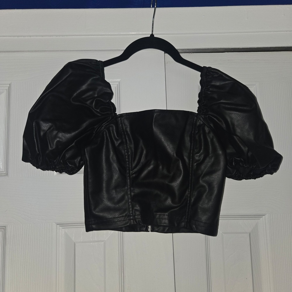 Divided H&M Womens Crop Top Black Faux Leather  Puffy Sleeve XS gothcore goth